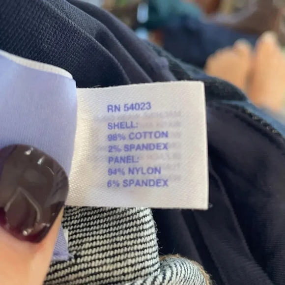 GAP Maternity Flare Jeans Dark Wash Belly Panel women’s maternity Size 4 NWOT - Picture 9 of 10